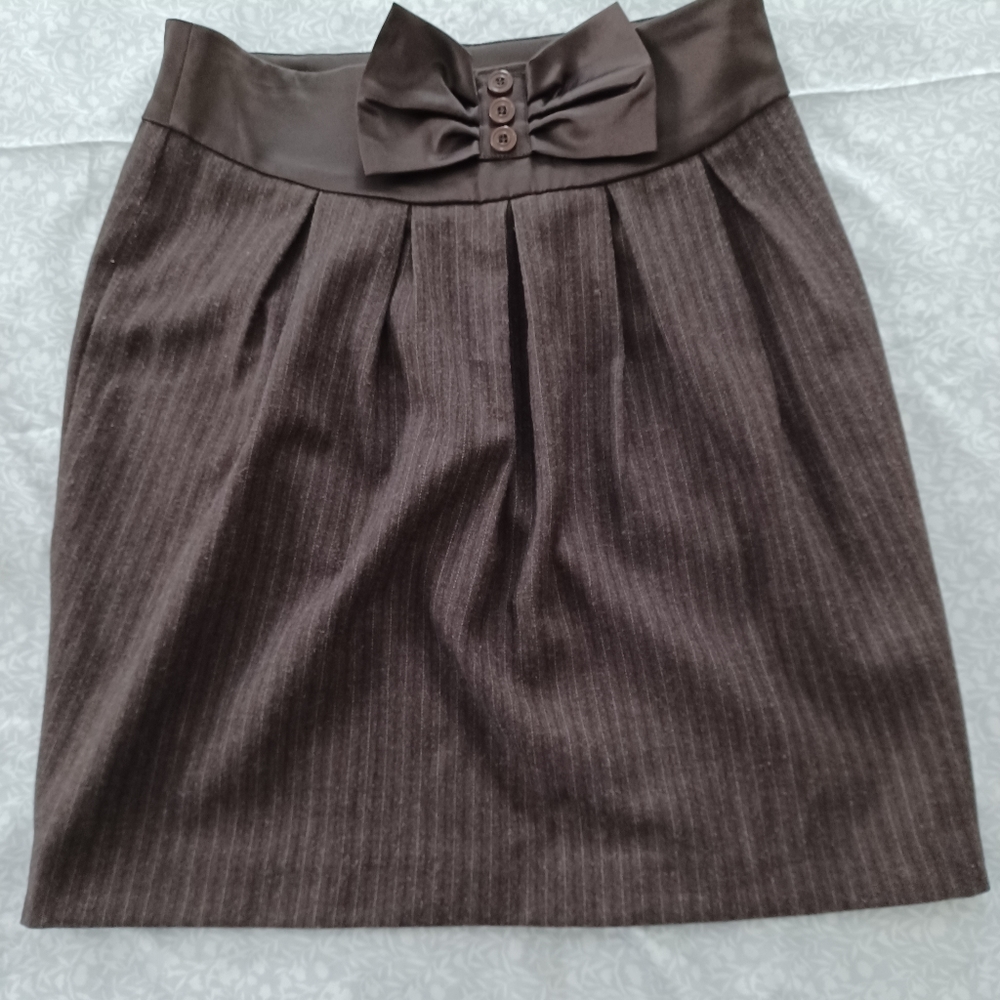 Brown skirt
